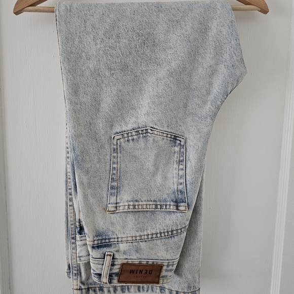 Sezane Le Crop Bleach Jeans - Picture 2 of 10